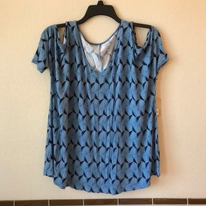 Maternity Top NEW Womens Size Medium Blue Cold Shoulder Light Weight